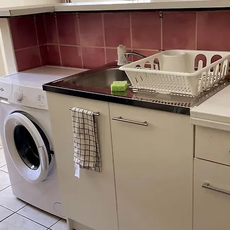 Apartment T3 Entier Renove Avec Place De Parking *
